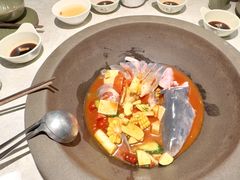 番茄牛油果锅底-鲜潭蒸汽石锅鱼(五道口购物中心店)