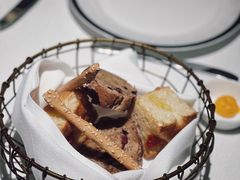 餐前面包-Mogul Eatery·大亨餐酒馆