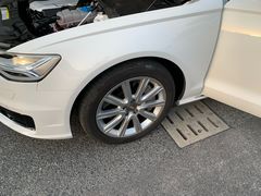 -上海沪奥奥迪4S店