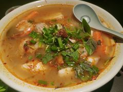 -大头虾越式风味餐厅(光明广场店)