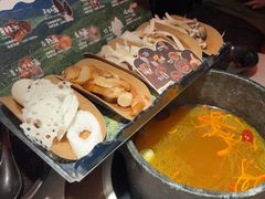 -芸山季·云南山珍菌火锅(人民广场来福士店)