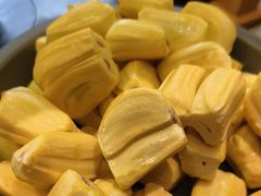-龍歌自助小火锅(市南金茂湾店)