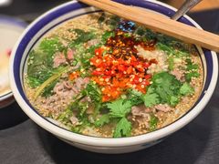 -云阿蛮云南生烫牛肉米线(奉贤路店)