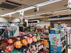 -全家便利店(虹桥路四店)