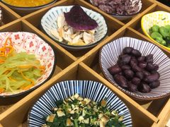 -轻蔬不用等·素食(江苏路店)