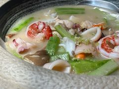 毋米粥海鲜浸云南鸡纵菌-广州富力丽思卡尔顿酒店·丽轩·粤菜
