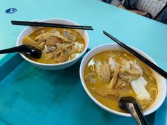 -亚王咖喱鸡米粉面