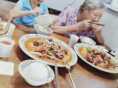 中盘土鸡-歹歹的加个面过油肉拌面
