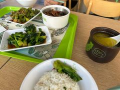 -老乡鸡(淮南广场路店)