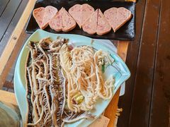-二荆条·蜀鲜汇城市森林火锅