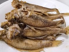 干煎小黄鱼-沪依小酒馆心意菜