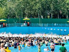-欢乐水魔方水世界
