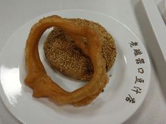 焦圈-老磁器口豆汁店(天坛店)