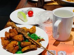 -四海一家自助餐(益田假日广场店)