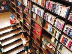 -钟书阁(松江泰晤士小镇店)