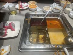 -海底捞火锅(金山百联店)