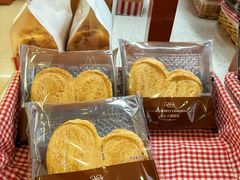 -红宝石·鲜奶小方·海派西点房(莘庄龙之梦店)