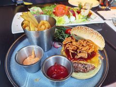 美式烧烤牛肉汉堡-bluefrog蓝蛙(恒隆广场店)