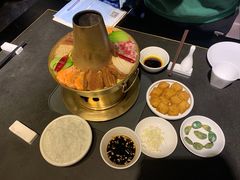 烧肉什锦锅-鼓楼东街老火锅(鼓楼店)