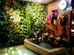 景观位-猪啊牛呀羊啊铜盘烤肉(正大广场店)