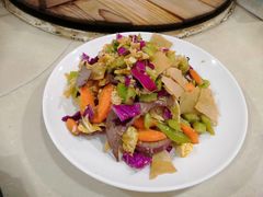 -三江鱼东北特色铁锅炖(骆驼店)