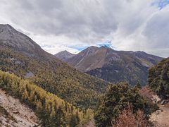 -亚拉雪山风景区
