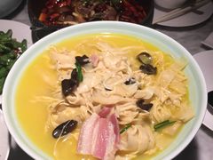 -雀蓝川菜(奥体广场店)