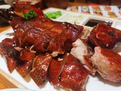 宜良脆皮小刀鸭-老滇山寨•云南特色菜•地方菜•民族风情歌舞表演(金碧店)