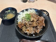 -難波肉劇場