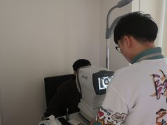 -肆兮眼镜·蔡司·徕卡战略合作店(大坪店)