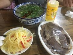 -陇上全荟兰州传统牛肉面(延吉路店)