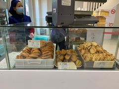 面包甜点陈列柜-上海哈尔滨食品厂(淮海中路店)