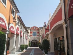 -佛罗伦萨小镇广佛名品奥特莱斯(疏港路店)