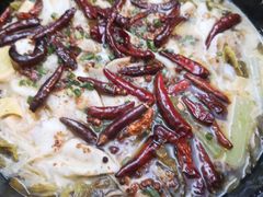 -江渔儿酸菜鱼(万科东荟城店)