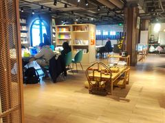 -光海书局(南京东路第一百货店)