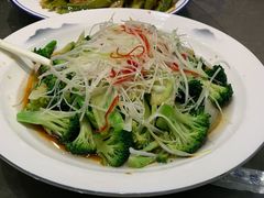 炒西兰花-煎饼卷大葱(春秋西路店)