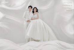 -至臻微拉婚纱摄影