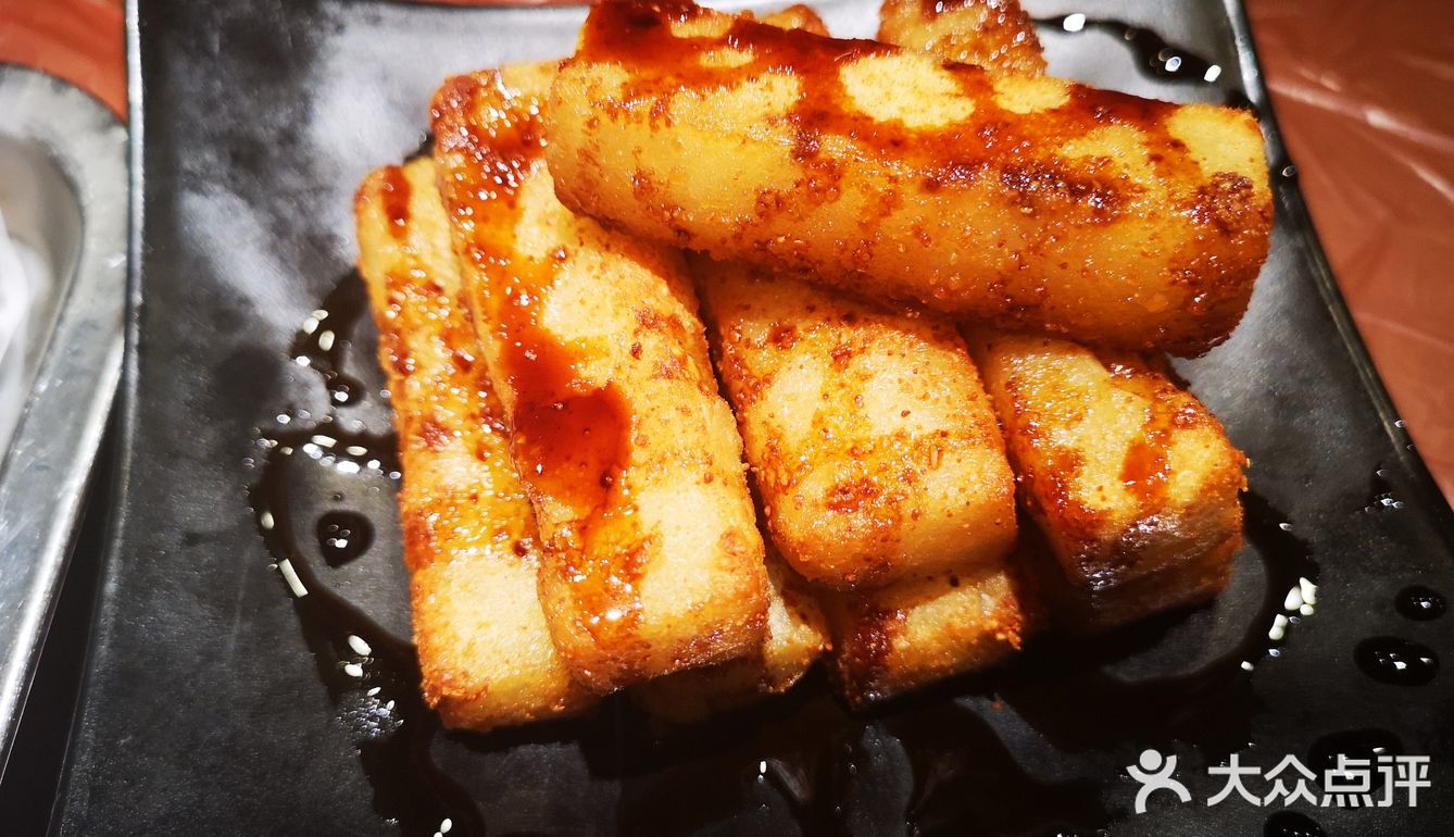 特别推荐烤五花肉，还有烧烤的鱿鱼也很不错