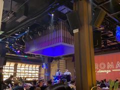 -洛缦音乐餐厅(工业展览馆万象城店)