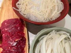 -左庭右院鲜牛肉火锅(金山万达店)