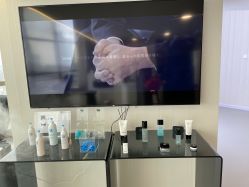 -JNK皮肤管理中心