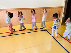 -哲学苑亲子园·早教婴儿托育·婴儿游泳(颐龙湾店)