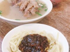 -牛王庙外行家常面(芳草街店)