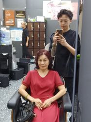 点击看大图 -藤野造型专业烫染接发