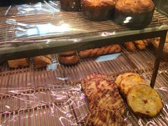 -昆明冠生园·蛋糕·面包(朗悦湾店)