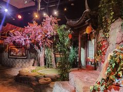-暴风岛沉浸式体验馆(百联世纪店)