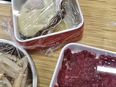 -杨老板·海鲜集市火锅·鲜切牛肉(中防万宝店)