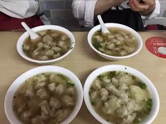 -张阿三馄饨店