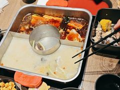 -新辣道鱼火锅(龙旗广场店)