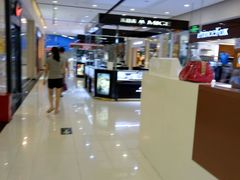 -沃尔玛(前山店)